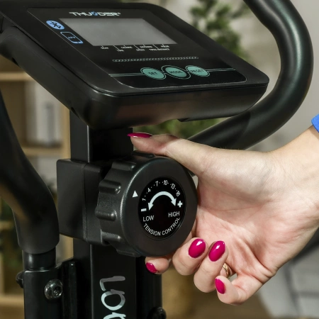 THUNDER LOOP Ellipsentrainer