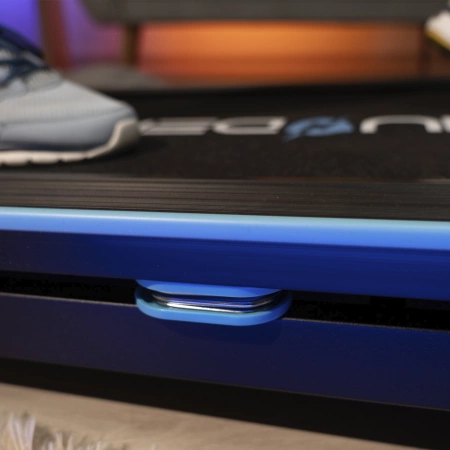 THUNDER ICON-BLUE Elektrisches Laufband (Vorverkauf 26.11)