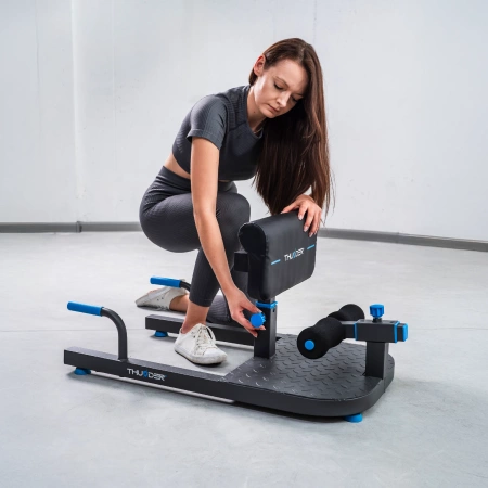 THUNDER TENZ Kniebeugenmaschine